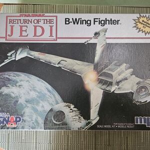 Star Wars B-Wing Fighter Model Kit